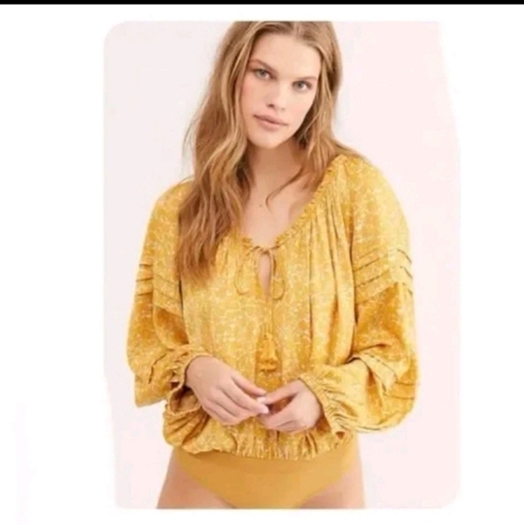 Free People All Tucks Bodysuit Blouse S - Picture 8 of 8